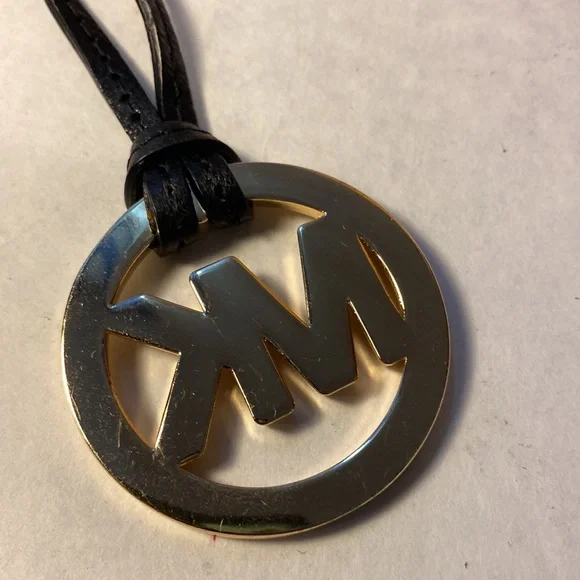 Michael Kors hanger - Picture 2 of 4